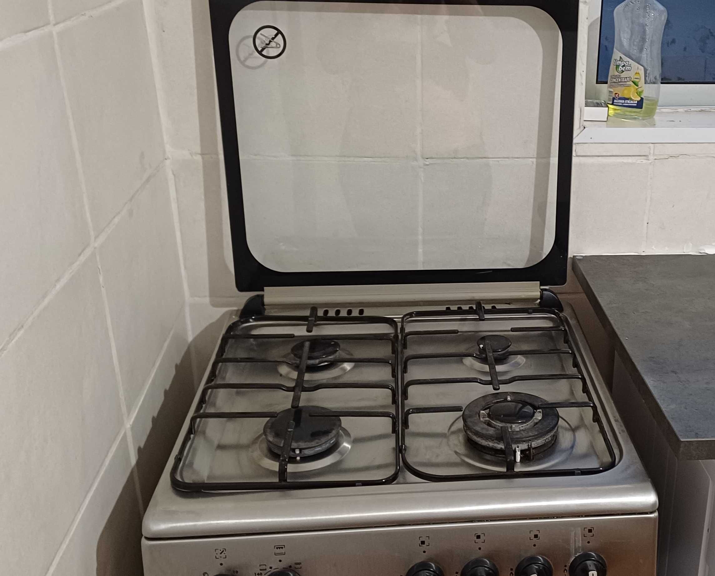 Forno a gás usado