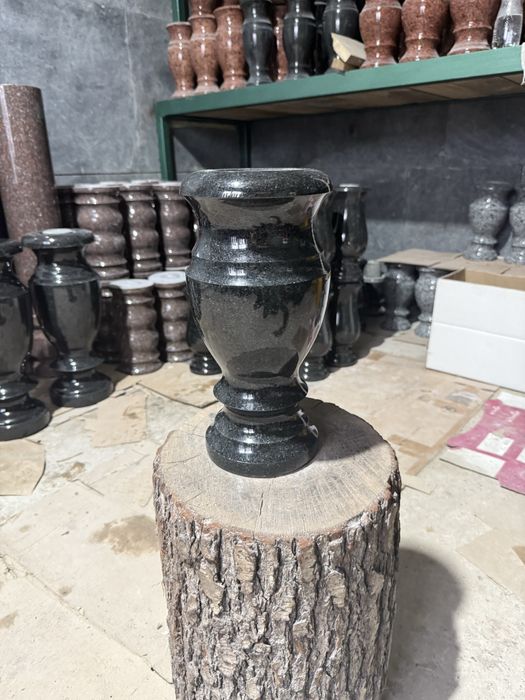 Вази, точені вироби