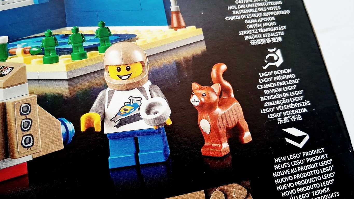 LEGO Ideas Classic Space 40533 Cosmic Cardboard Adventures selado