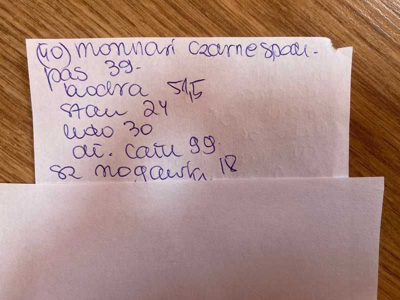 Monnari czarne eleganckie materialowe spodnie cygaretki chinosy 40 38