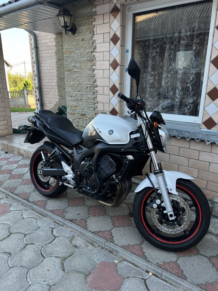 Продам мотоцикл Yamaha Fazer 600 - S2 (FZ-6)