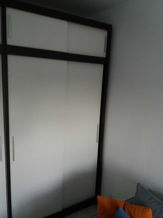 Montaż mebli, składanie mebli z paczek, skręcanie szaf IKEA, BRW...