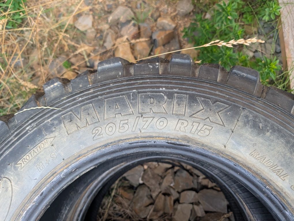 Za darmo! 2 opony marix puma 205/70 r15 4x4 Sahara ranger grip g001