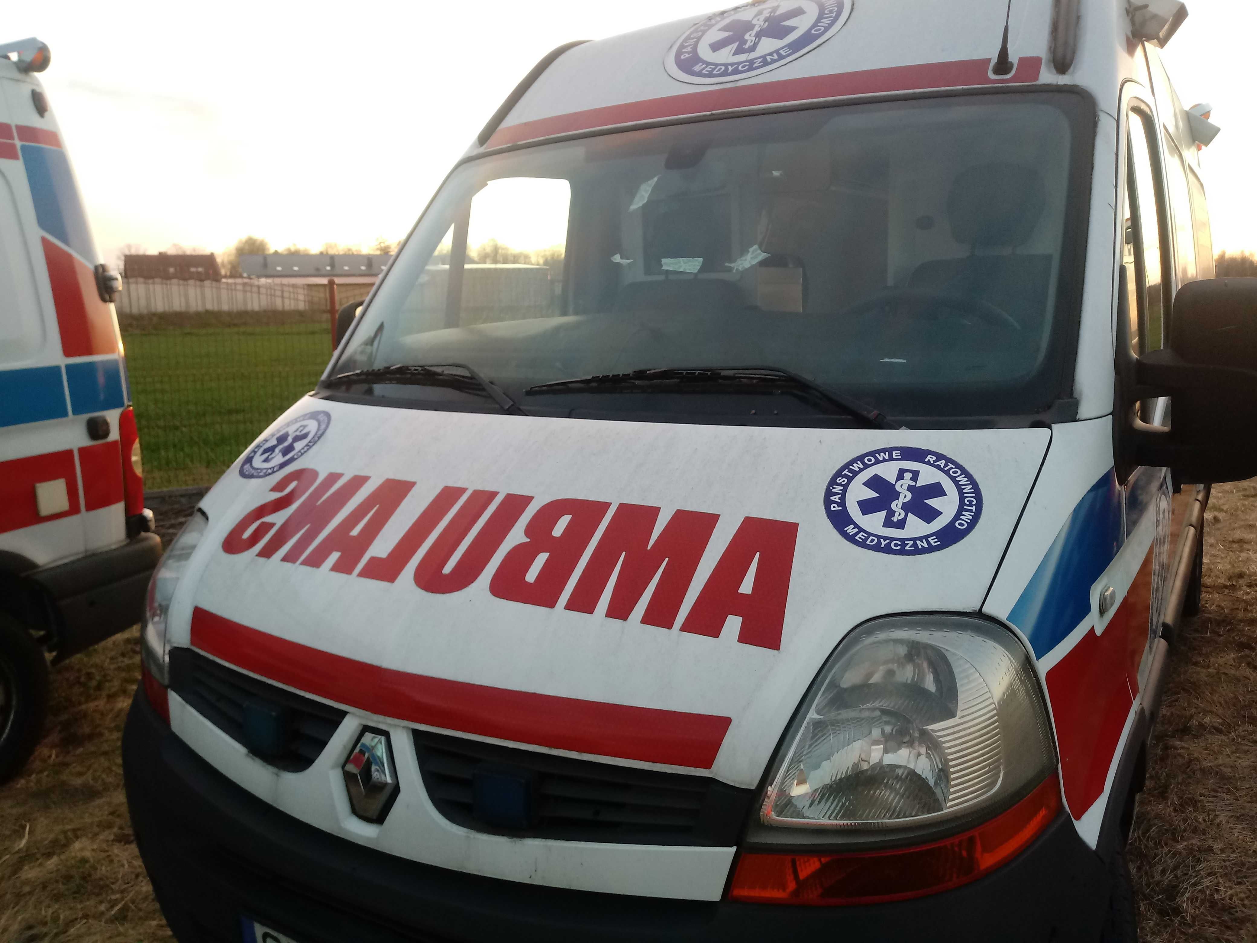 Ambulans Sanitarny Specjalny Karetka  Kamper Warsztat itp.