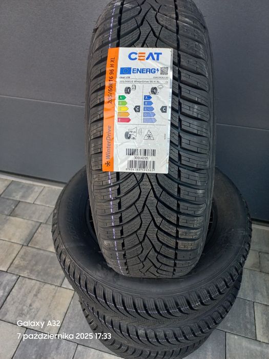 205/60R16 96H XL CEAT winter drive