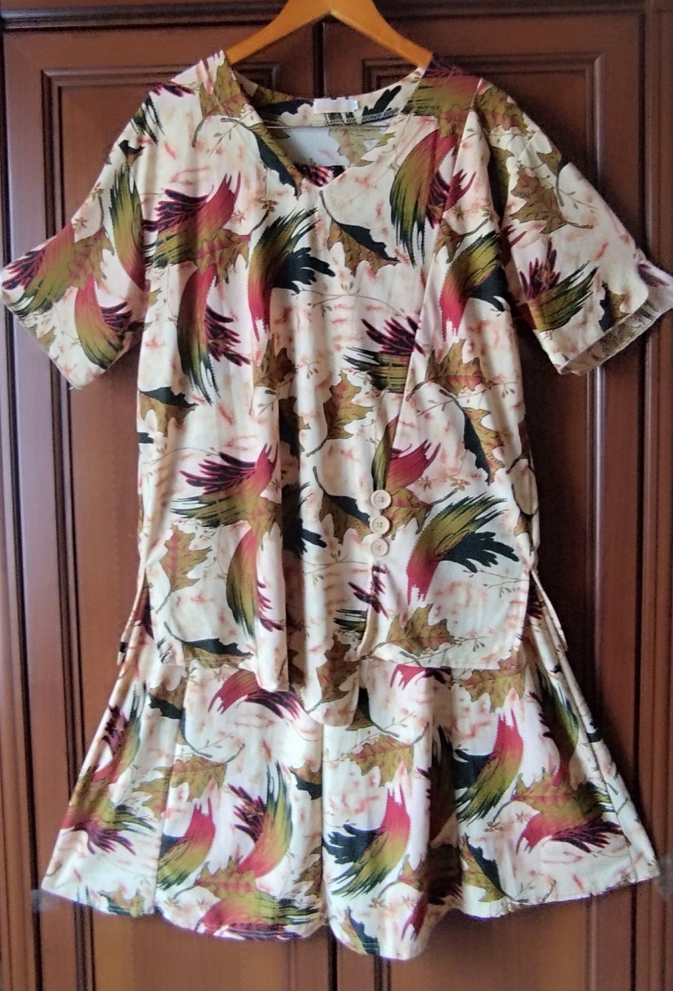Костюм р.XXL/54-56 трикотаж п/э
