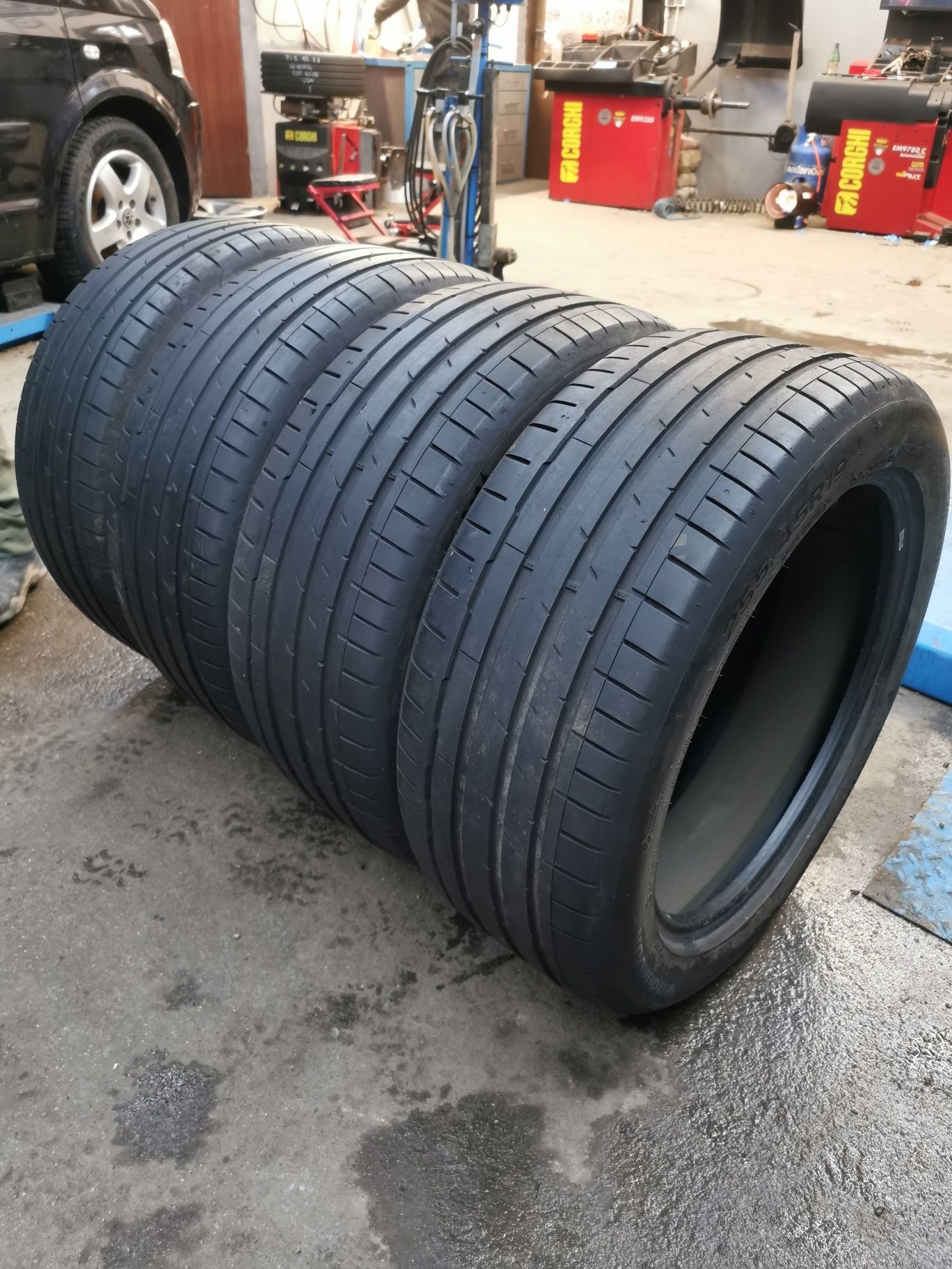 Komplet opon 255/45R19 104W Hankook Ventus S1 evo3 ev