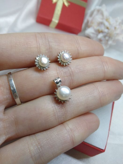 Piękny srebrny komplet kolczyki i wisiorek z perłą, srebro 925