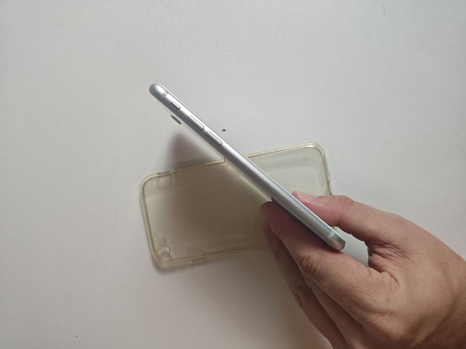 iPhone 8 64GB ! Bateria 100% ! Sprzedam!