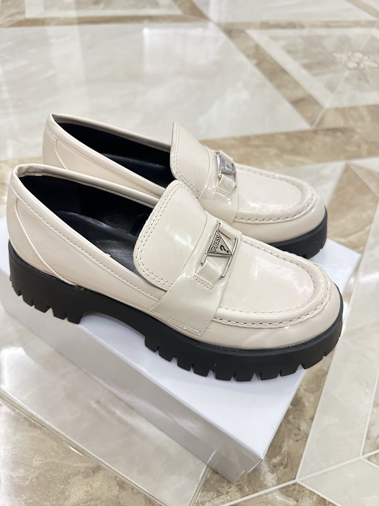 Мокасины ,Лоферы guess  жіночи
