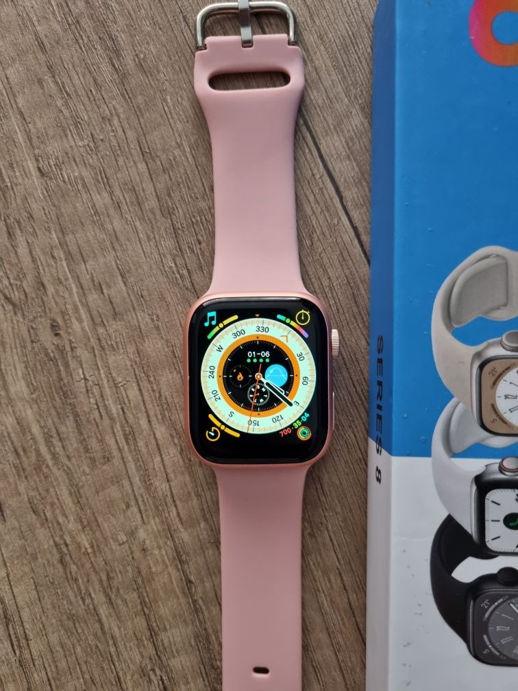 Smartwatch różowy paseczek