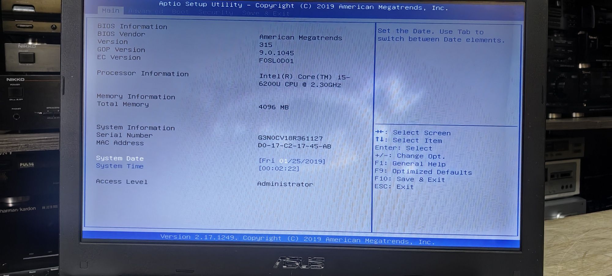 Ноутбук Asus R558U/i5-6200U/Ram 4Gb/HDD No/Video 2Gb