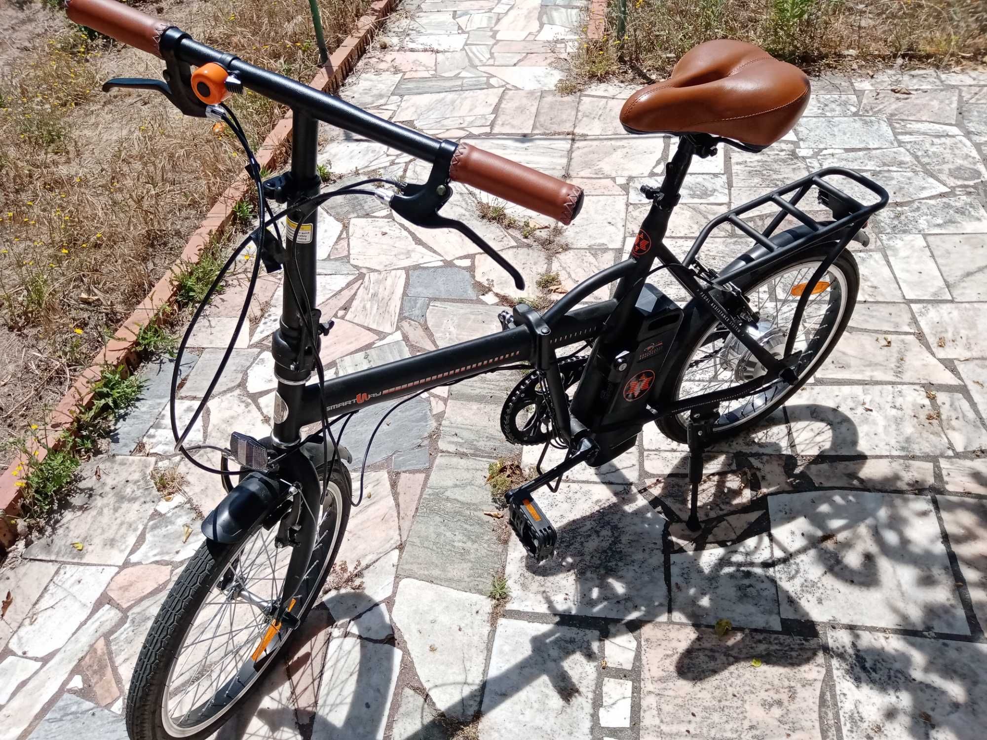 Bicicleta semieléctrica – articulada