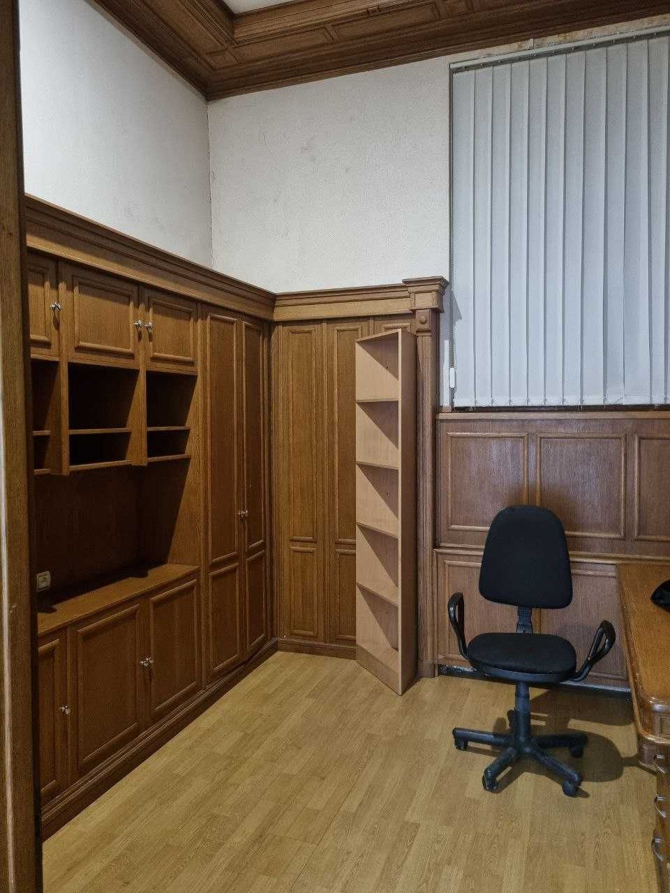 Здам під офіс приміщення в центрі міста на вул. Старокозацькій