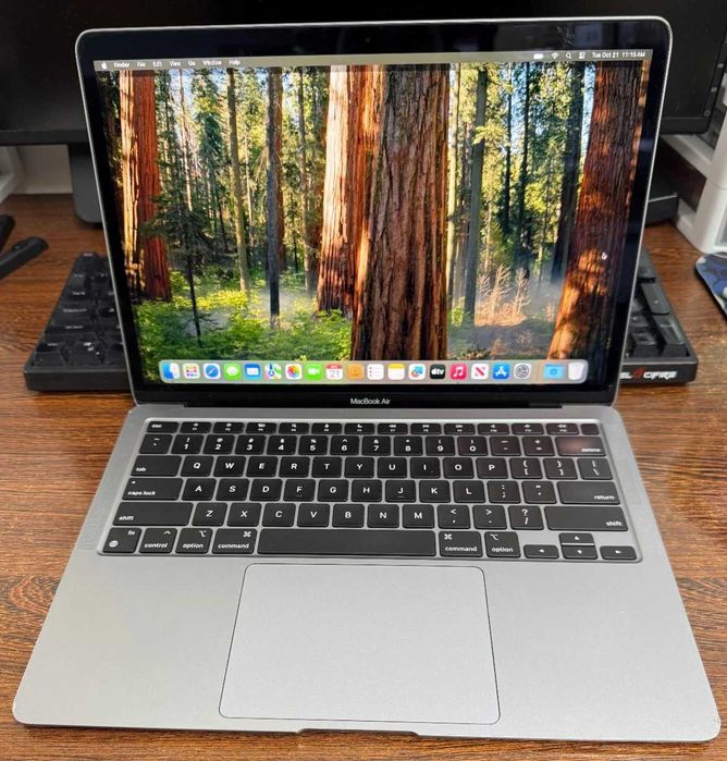 Macbook Air 13" 8GB