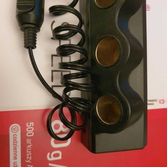 Rozdzielacz gniazda zapalniczki samochodowej