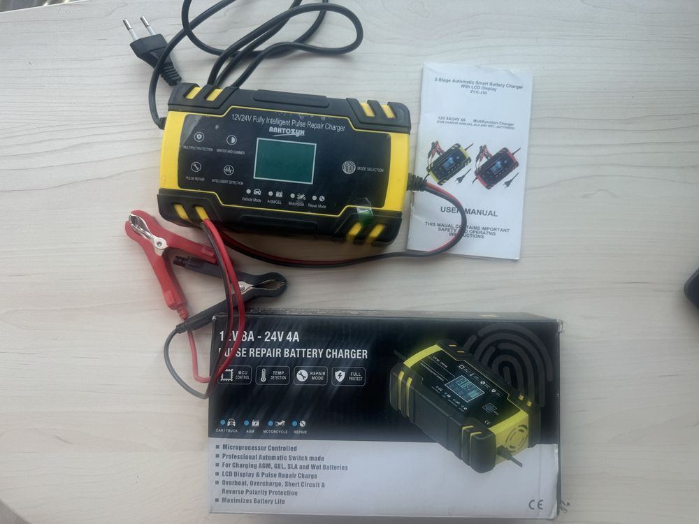 Зарядка Autozyk ZYX-J30 12V-24V 8A  з ф-цією відновлення АКБ