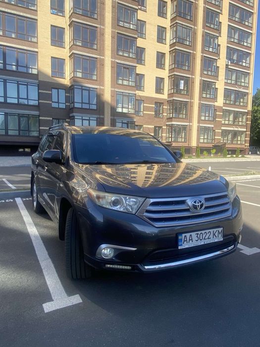 Продам Toyota Highlander