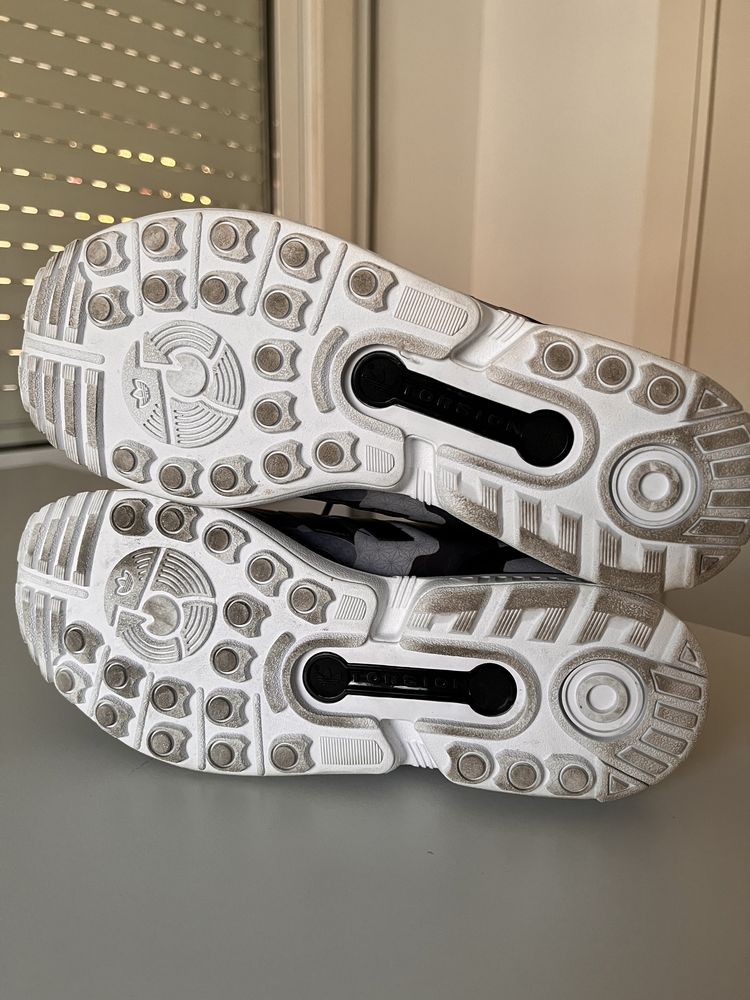 Sapatilhas Adidas ZK Flux edição limitada