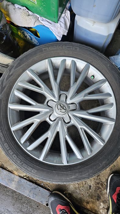 Koła zimowe 18" TOYOTA CH-R, COROLLA Cross 5x114,3 7J ET50 - 225/50/18
