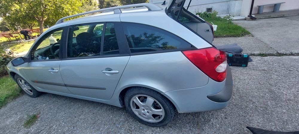 Продаж Рено Лагуна 2004 рік