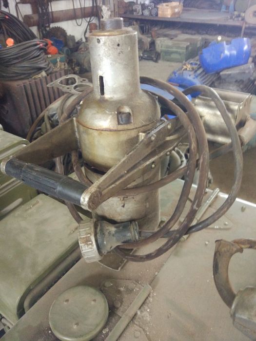 Дрель, электросверлилка трехфазная малообортистая иэ-1015