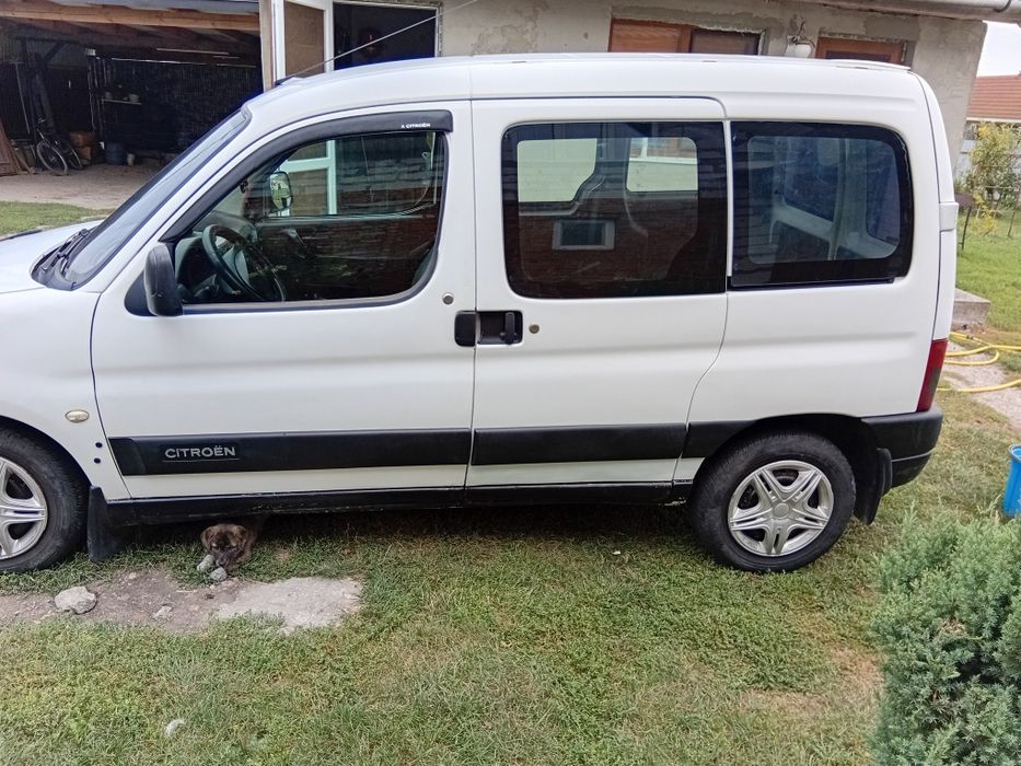 Авто сітруен берлінго