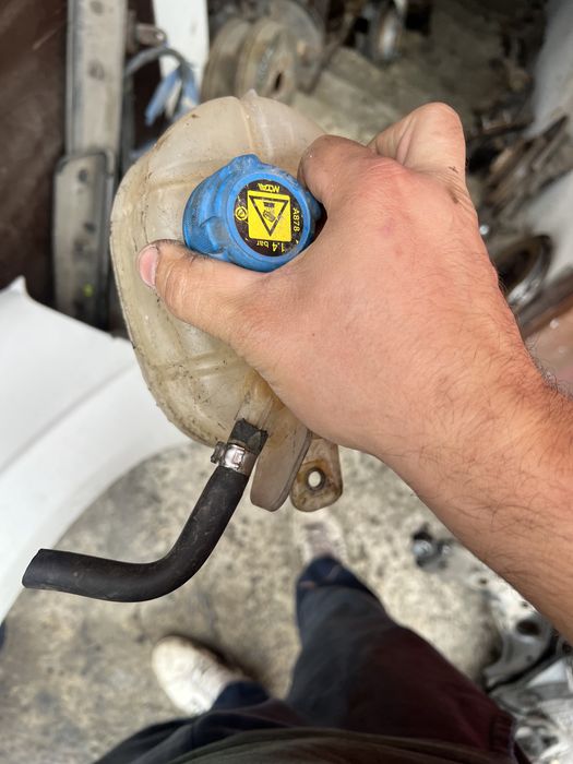 Фиат фиорино fiat fiorino пежо биппер peugeot bipper бачок разширитель