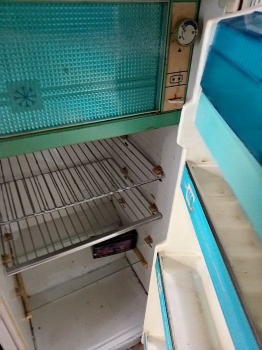 Холодильник Робочий малий з морозилкою