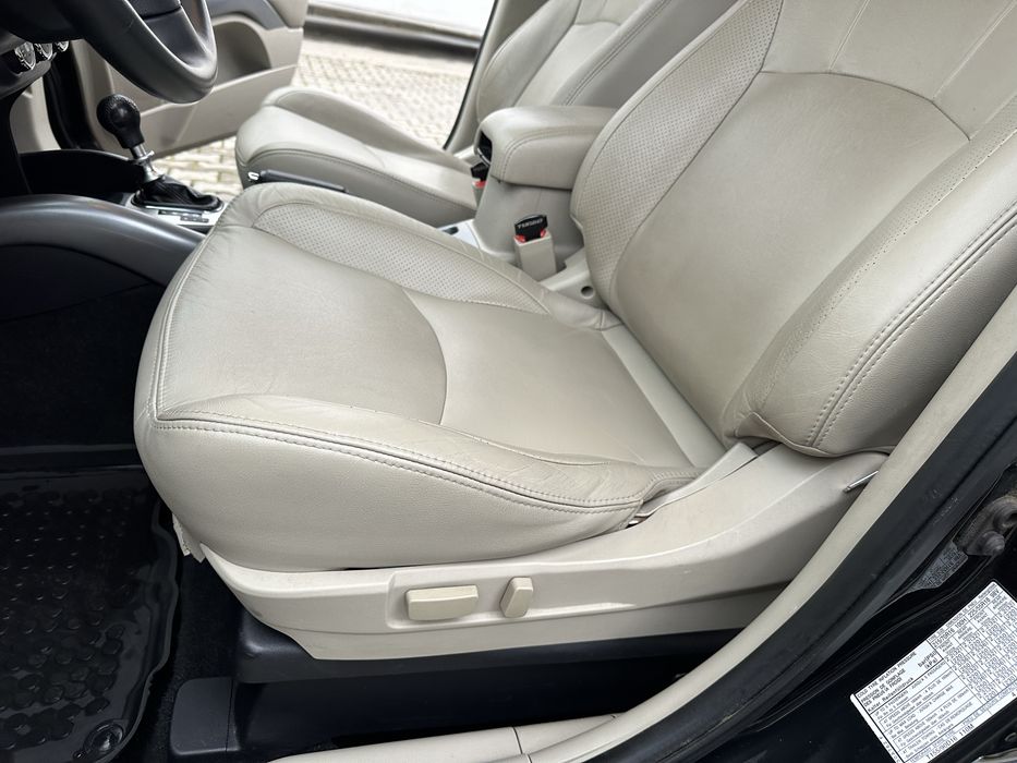 CITROEN  C-CROSSER. Автомат. 7-мість