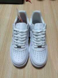 Nike Air Force 1 Low Supreme White 38