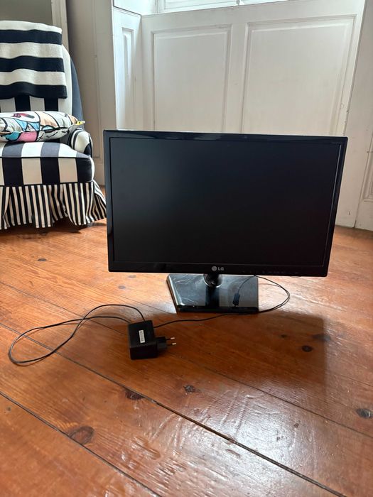 Monitor LG M2232D-PZ - para tv ou pc