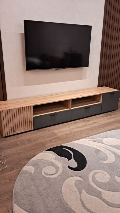 Тумба під телевізор