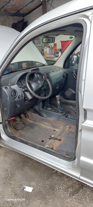 Para peças CITROEN BERLINGO 2.0 HDI ano2004 boa mecânica