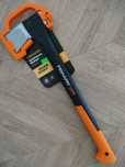 Sprzedam nową, nieużywaną siekierę firmy Fiskars