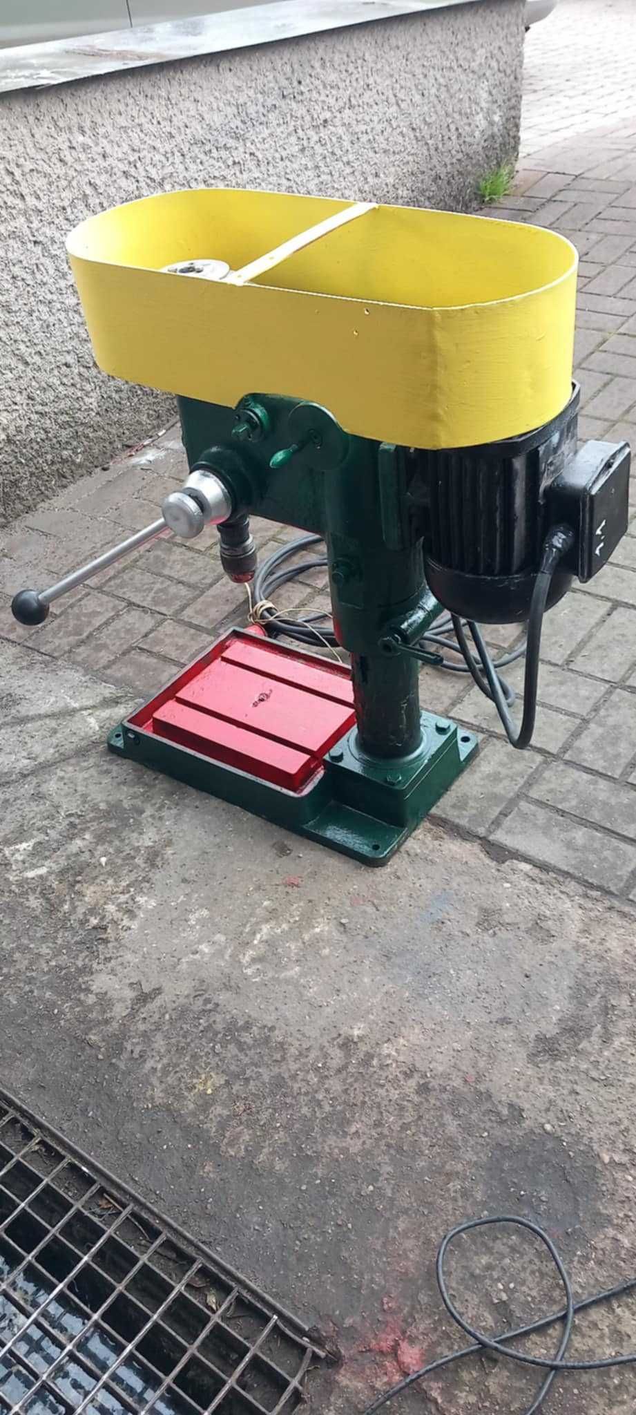 Sprzedam wiertarkę stołową