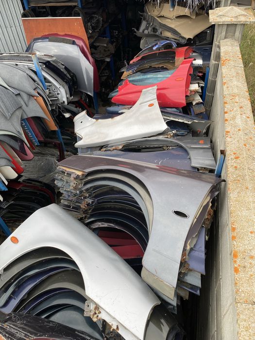 Крило Форд Мондео мк1 мк2 Ескорт Скорпио Сієра