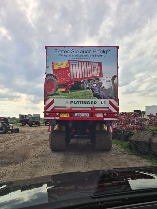 Pottinger Jumbo 7210D z waĺkami