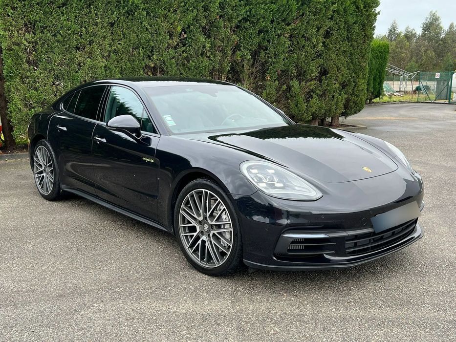 Porsche Panamera 4 E-Hybrid