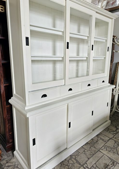 Rezerwacja Kredens drewniany w stylu prowansalskim