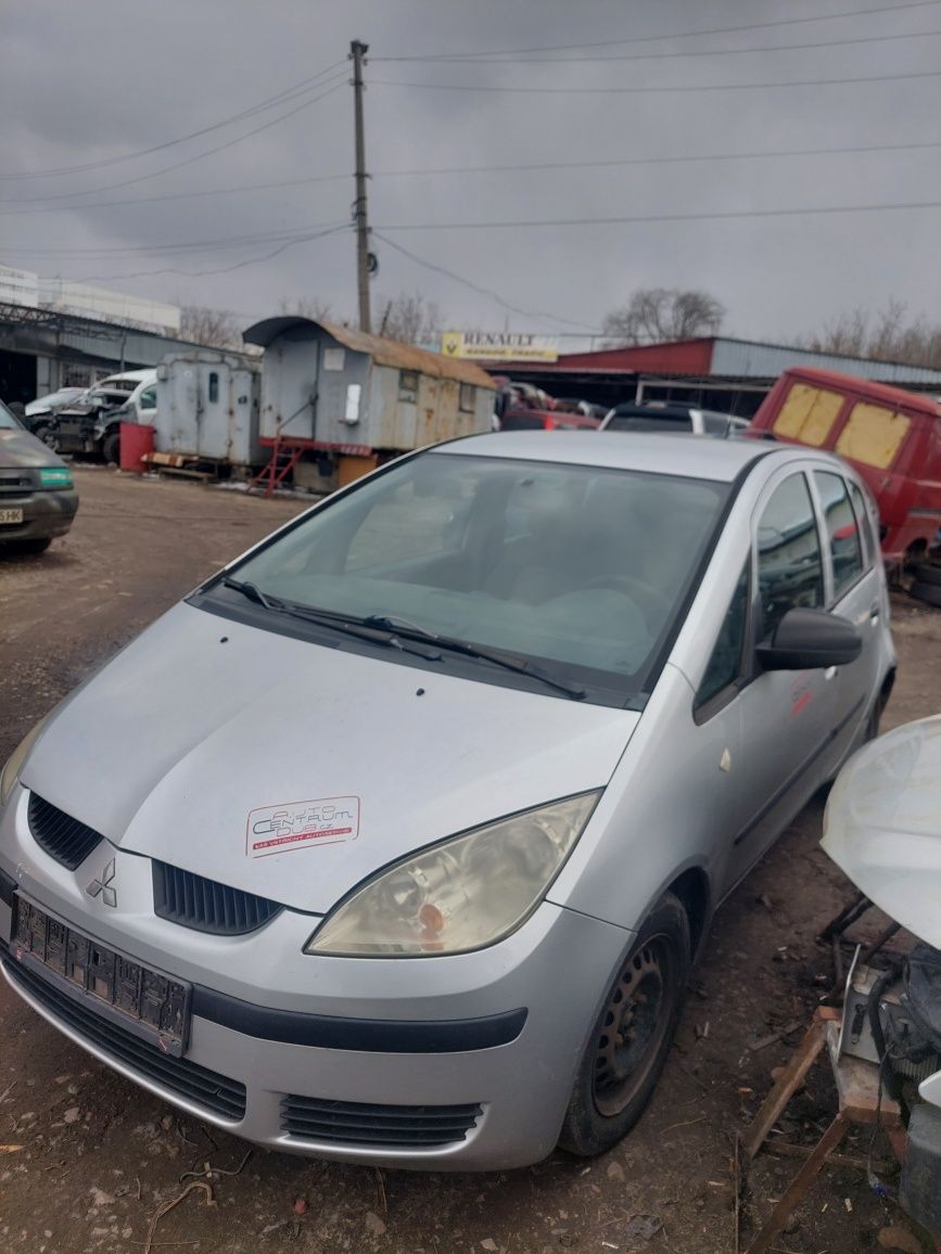 Разборка шрот запчастини mitsubishi colt cz30