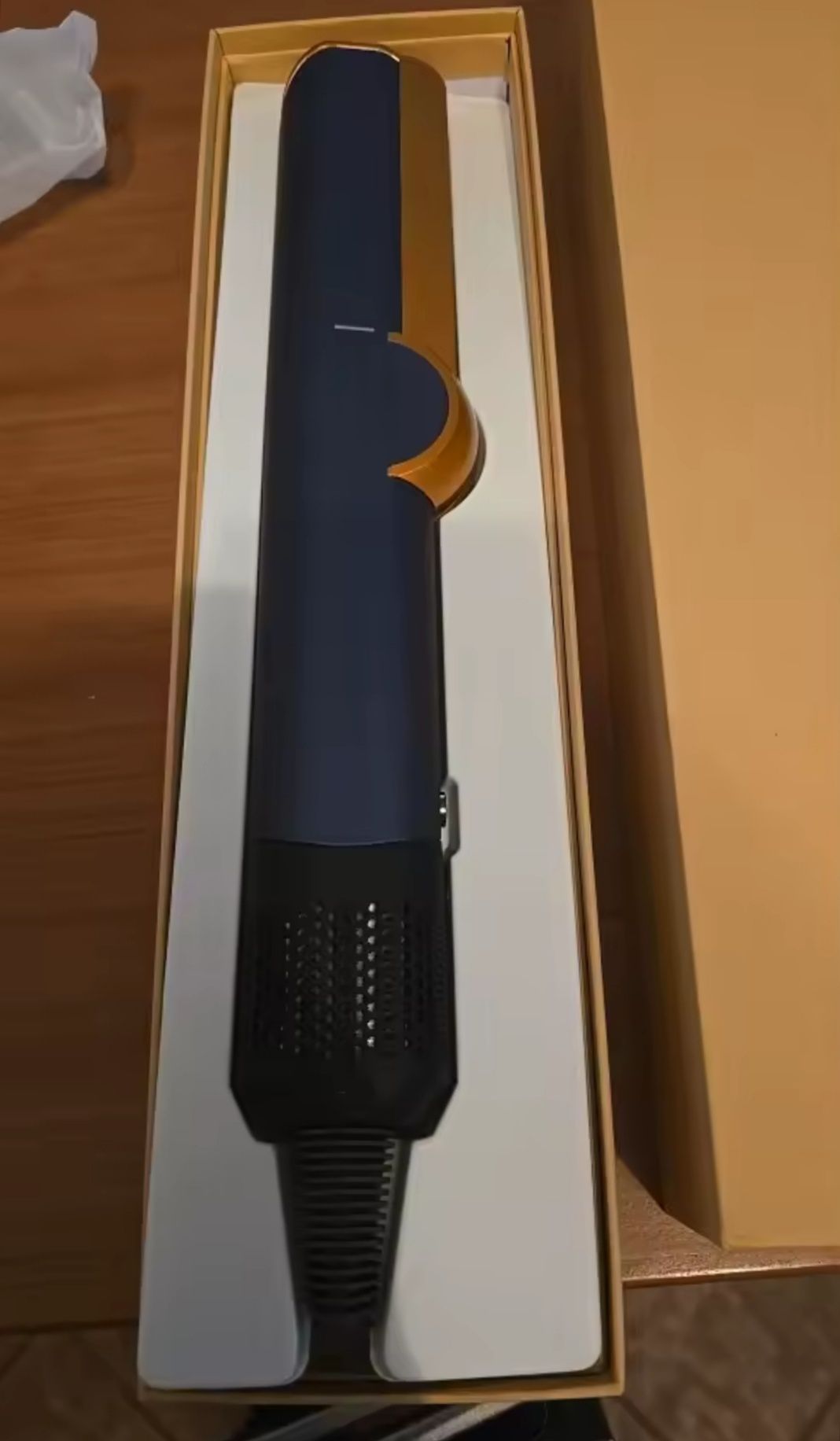 Утюжок для волос Dyson Airstrait