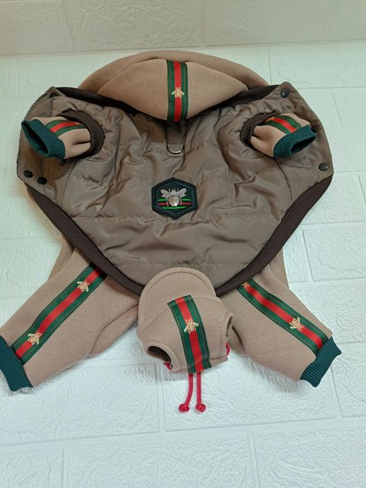 Тёплая одежда для собак.Спортианый костюм , жилетка,кепка.Теплий одяг