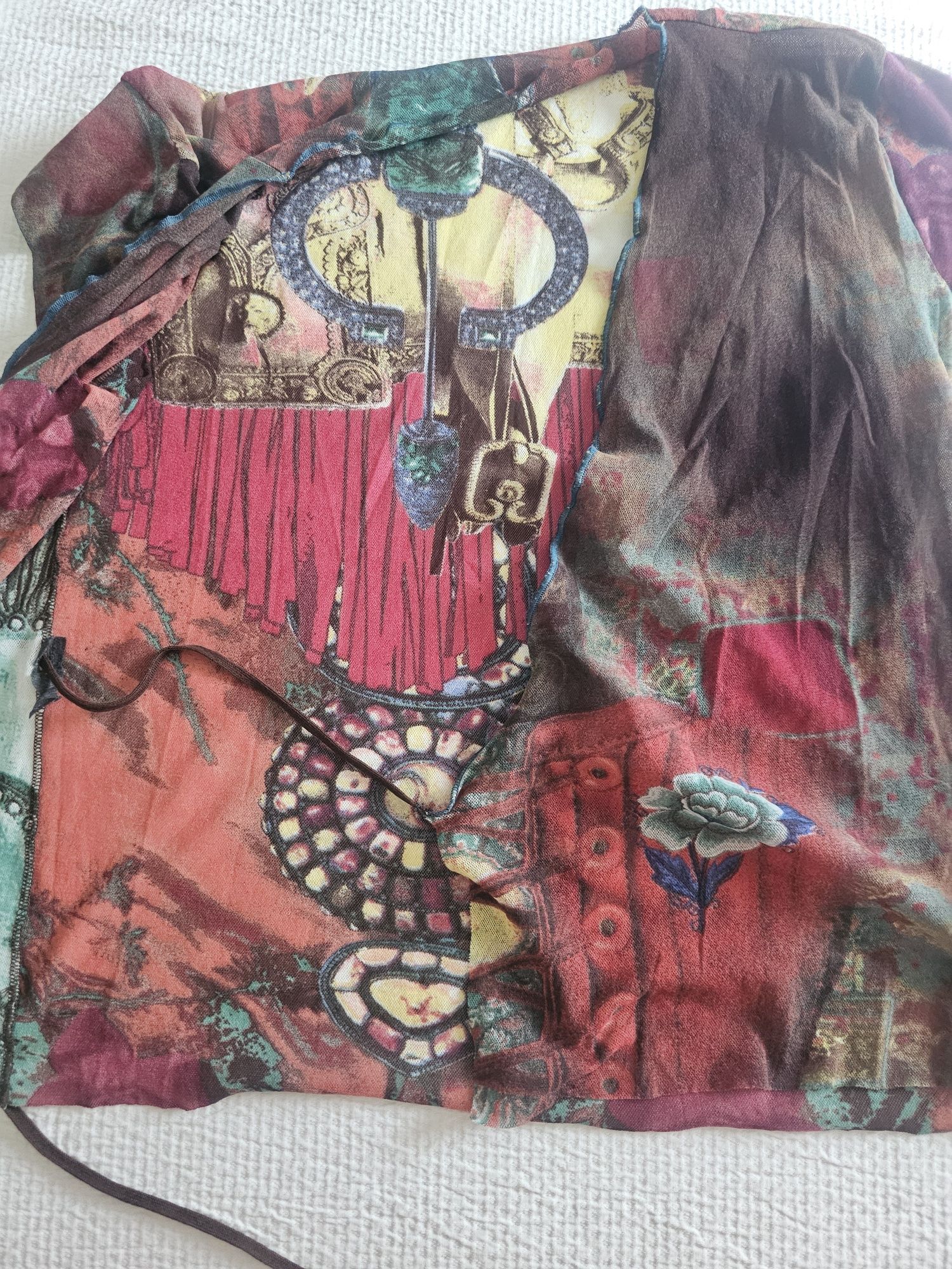 Blusa trespasse em bico