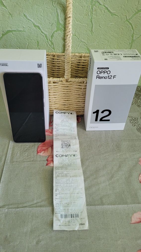 Продається мобільний телефон смартфон ОРРО Reno 12F 8/256 Gb в ідеальн