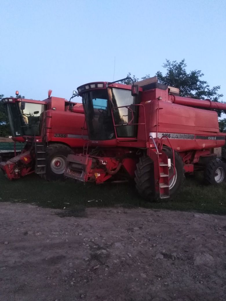 Комбайн Кейс Case 2166