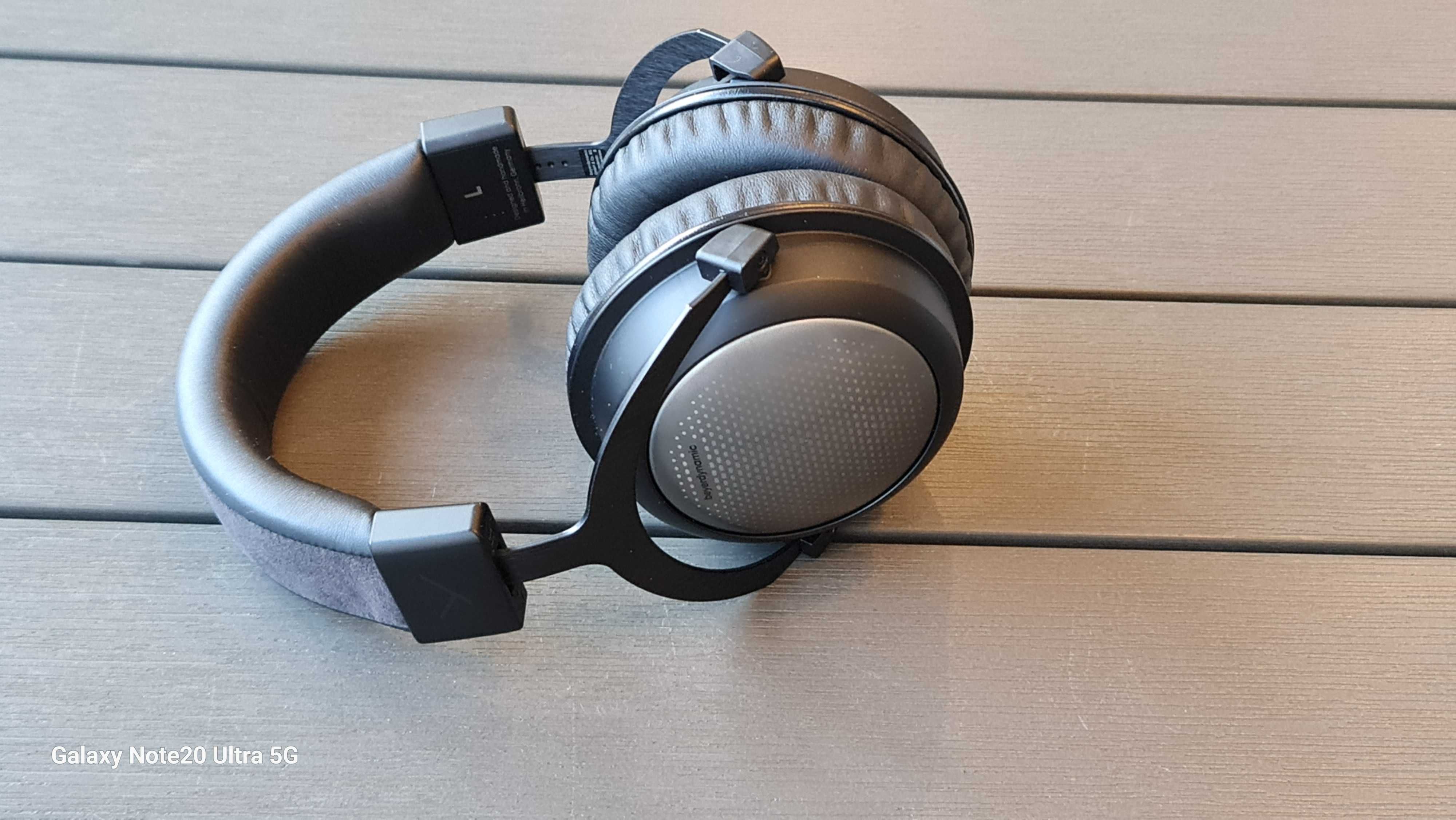 Auscultadores audiófilos Beyerdynamic T5p 3rd generation, com garantia