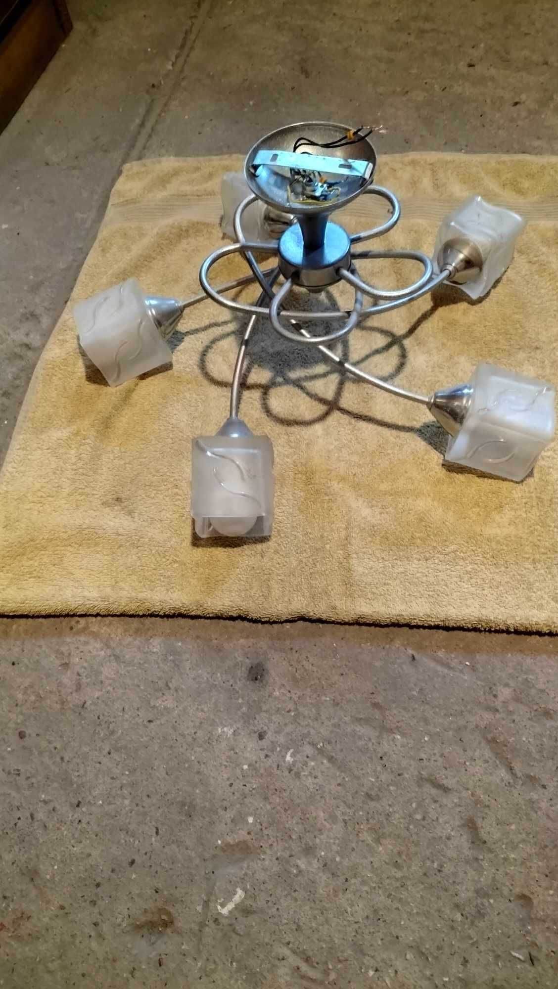 Lampa stojąca, żyrandole