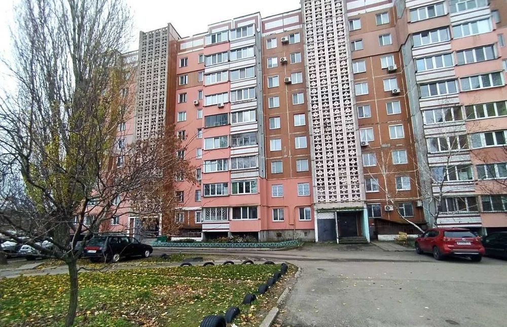 Продаж 3-кімнатної квартири на Митниці!