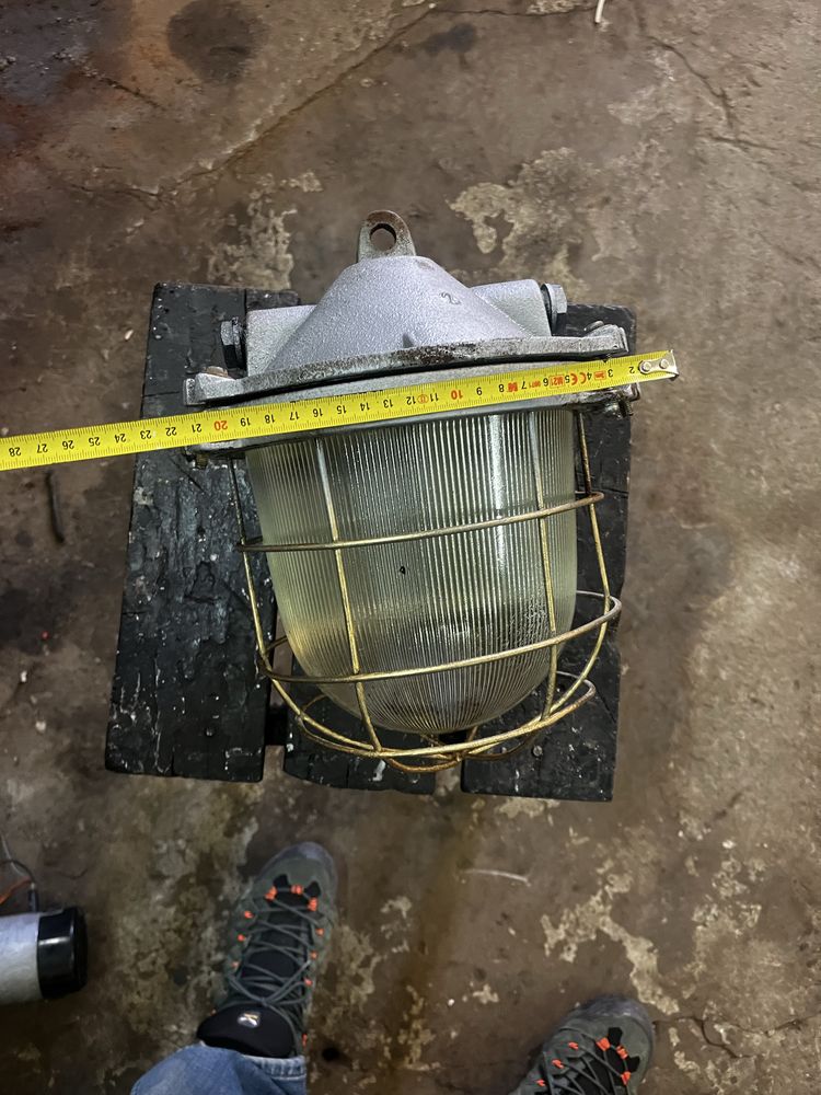 Stara lampa  żeliwna
